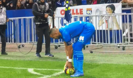 巴萨旧将：我的两座欧冠总被开玩笑；亚马尔达不到梅西的高度