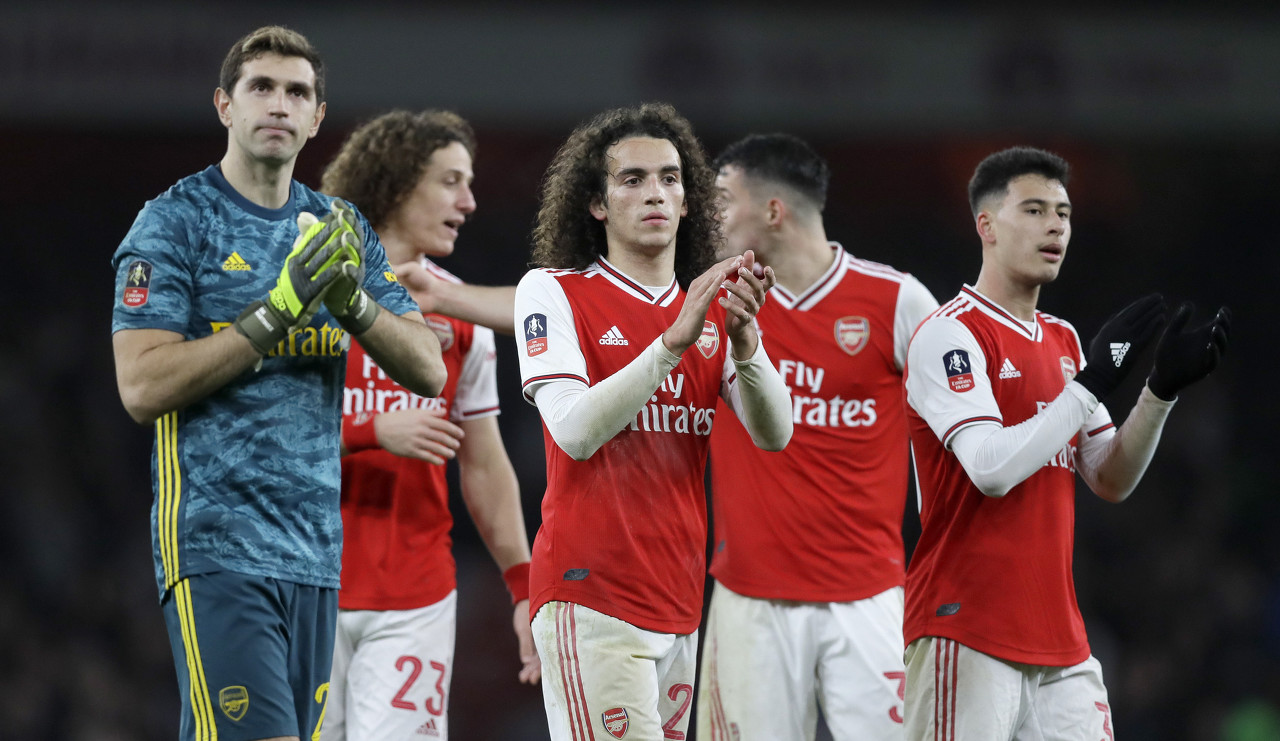 英超-特罗萨德替补破门 阿森纳1-2遭维拉读秒绝杀