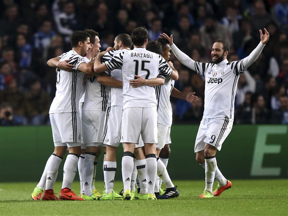 法尔克：拜仁计划明年夏天开启中国行，踢两场友谊赛