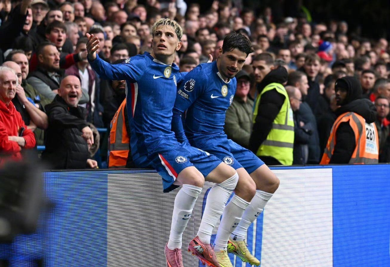 萨拉赫与利物浦关系紧张，欧冠之旅成疑