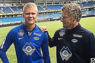 伦敦足球：帕尔特伊已经抵达法院，出席强奸指控听证会