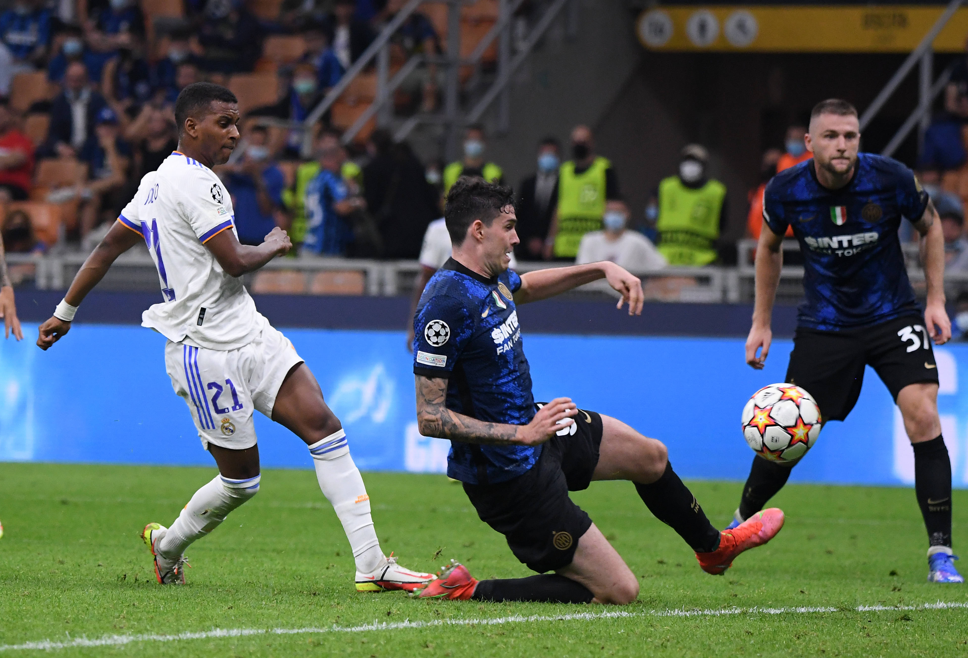 金童奖系列奖项：杜埃获金童奖，皮奥获意大利金童奖