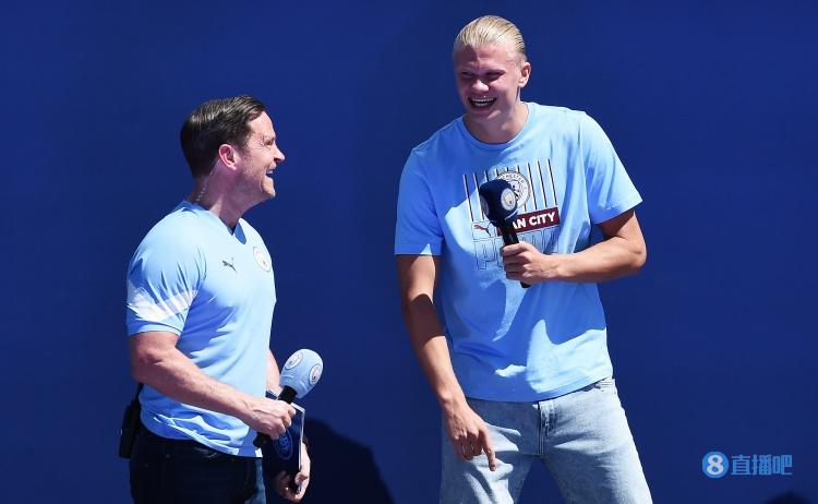 邮报：特朗普送C罗一把白宫金钥匙，该礼物专为特别宾客准备