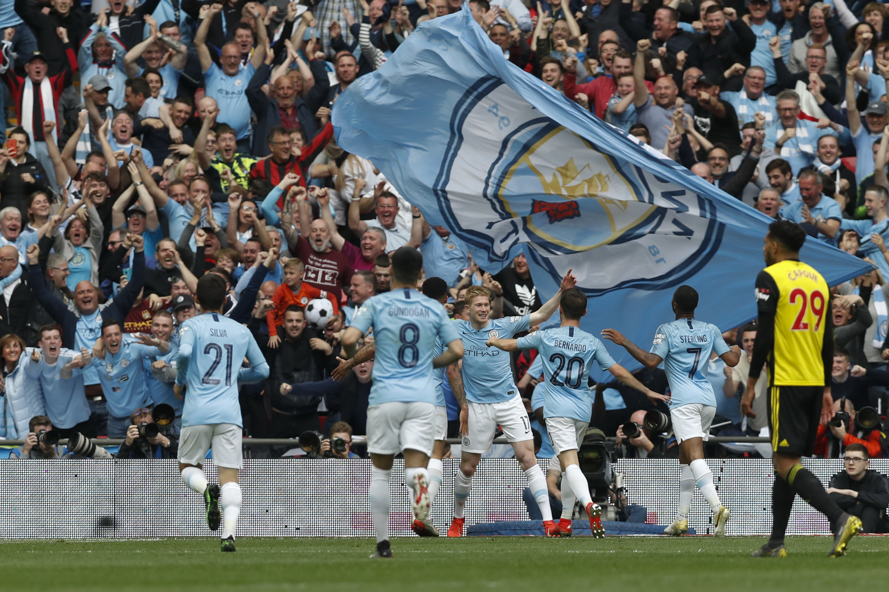 英超PK意甲！切尔西欧冠里程碑：终结3场不胜？18岁飞翼或创历史