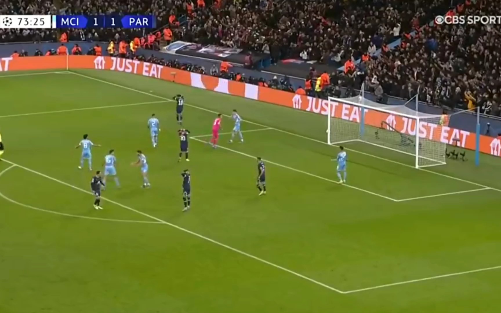 卡什：今夏只想留在维拉；还在找对象，波兰女生请私信我