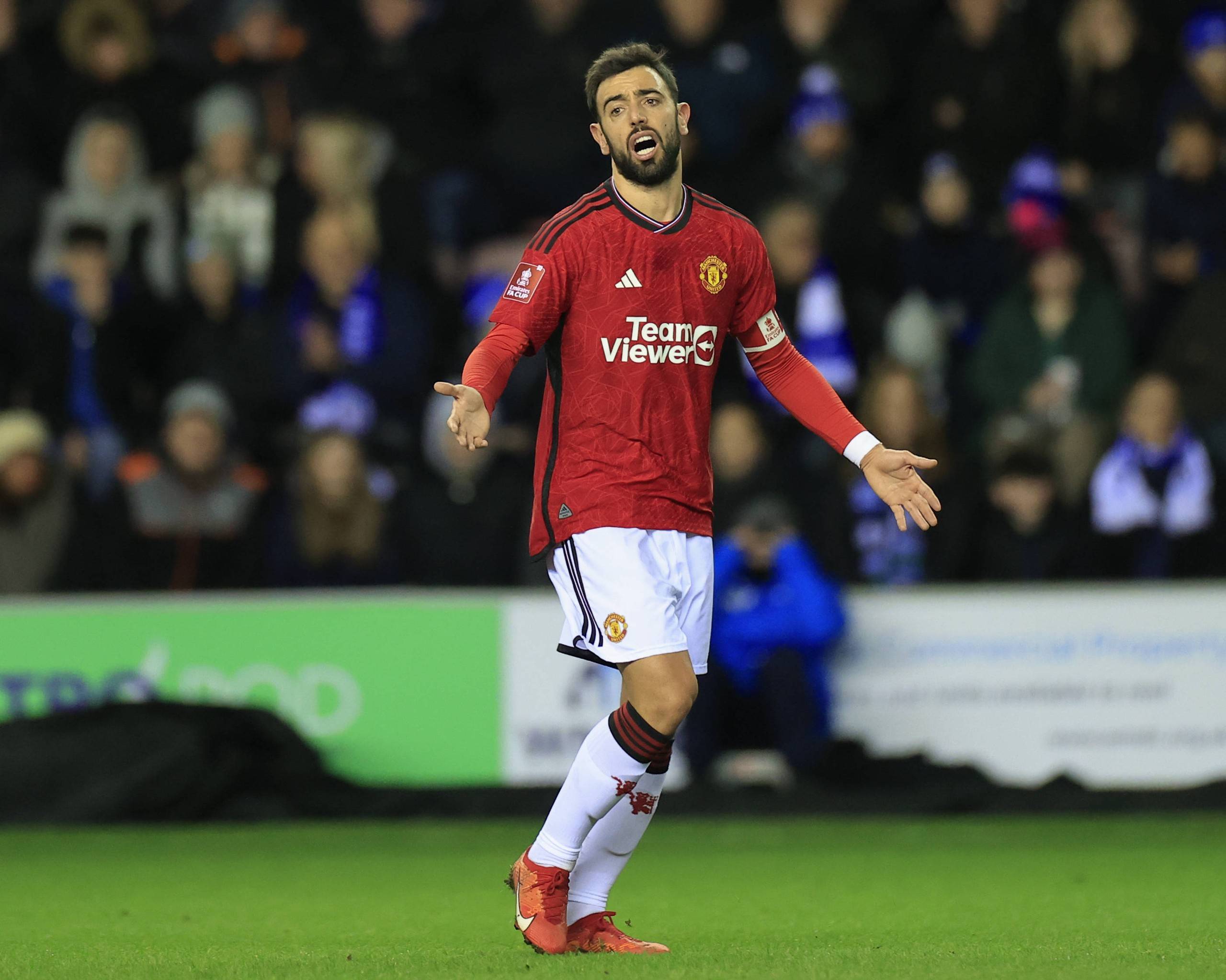 马斯切拉诺：决赛要孤注一掷；过往与穆勒交手没太多美好回忆